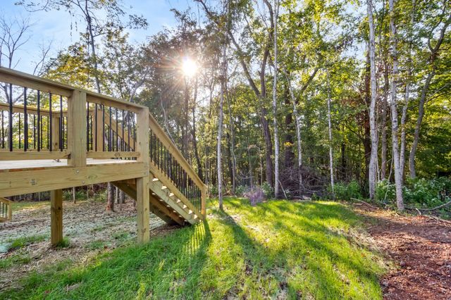190 Oak St, Clarksville, TN 37042