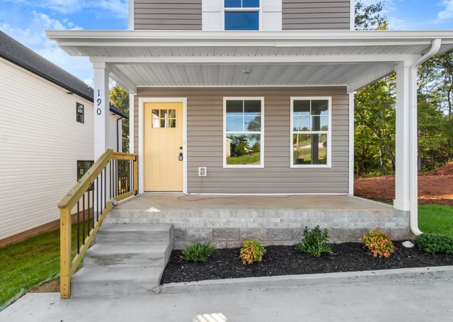 190 Oak St, Clarksville, TN 37042