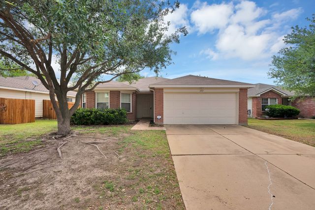 1405 Oak Hollow Lane, Anna, TX 75409