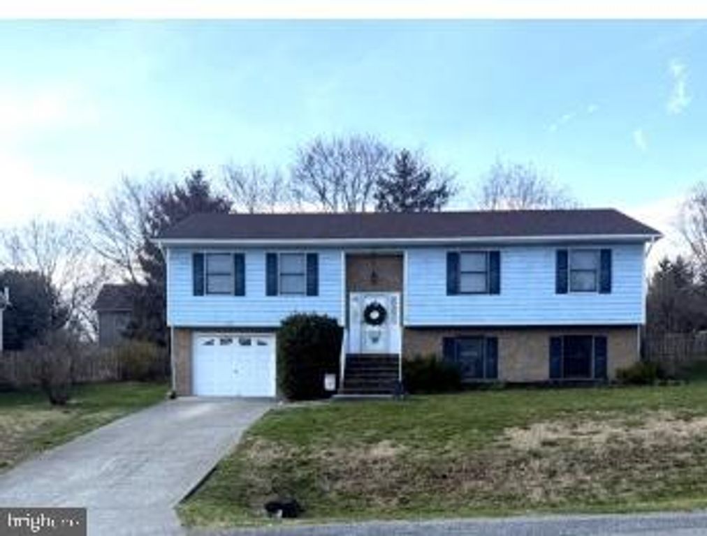 111 ASBURY RD, Winchester, VA 22602