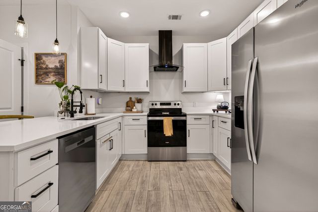 1306 E Waldburg Street, Savannah, GA 31404
