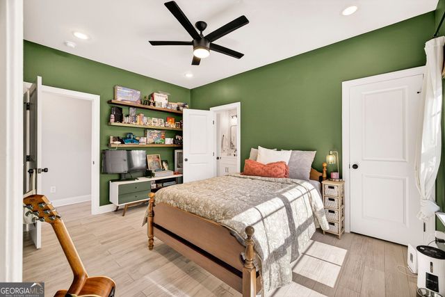 1306 E Waldburg Street, Savannah, GA 31404