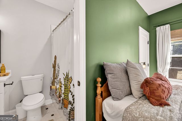 1306 E Waldburg Street, Savannah, GA 31404