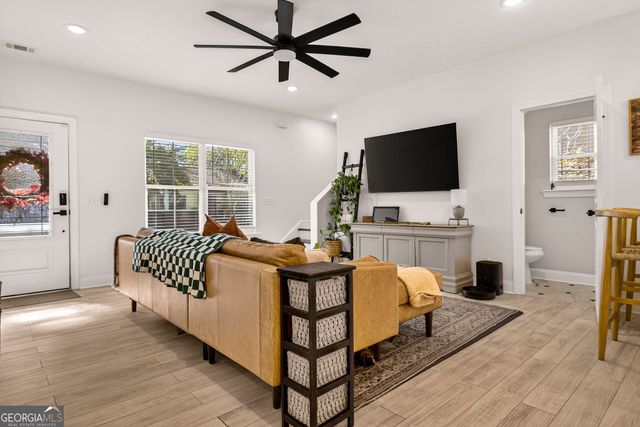 1306 E Waldburg Street, Savannah, GA 31404