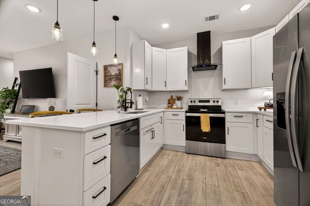 1306 E Waldburg Street, Savannah, GA 31404