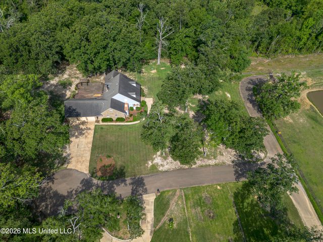 100 Chance Cove, Brandon, MS 39047