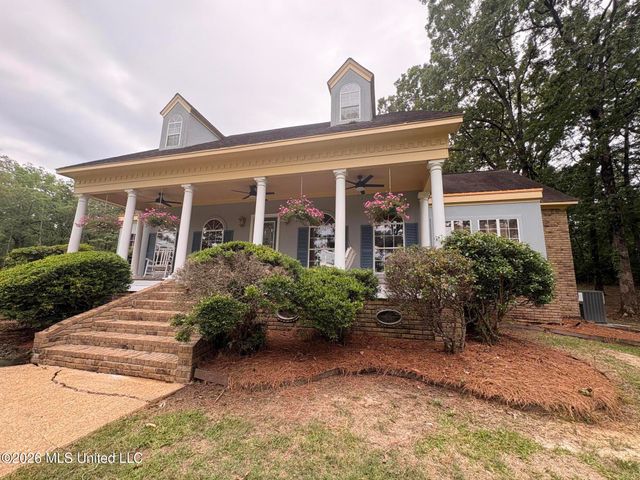 100 Chance Cove, Brandon, MS 39047