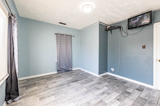 7740 Laramie Avenue, Burbank, IL 60459