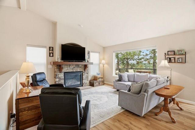 1807 S Canyon Woods Ln, Spokane, WA 99224