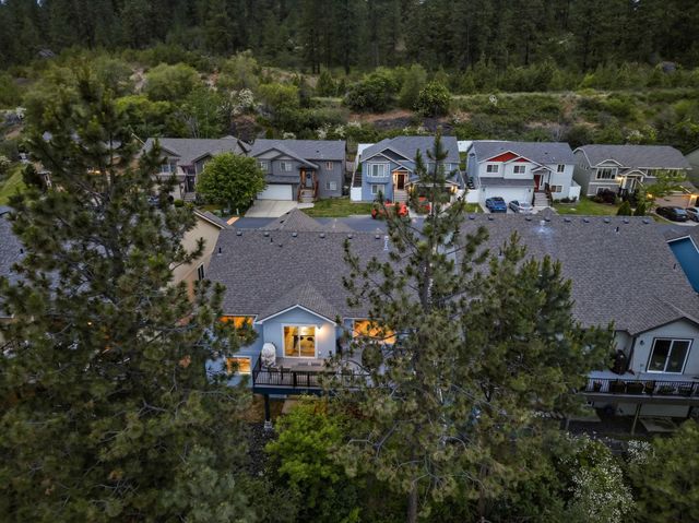 1807 S Canyon Woods Ln, Spokane, WA 99224