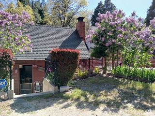 23683 Manzanita, Crestline, CA 92325