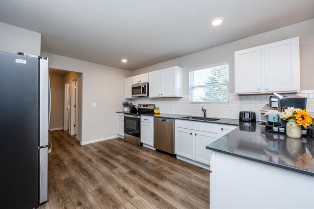 58285 Interlaken Street, Mattawan, MI 49071