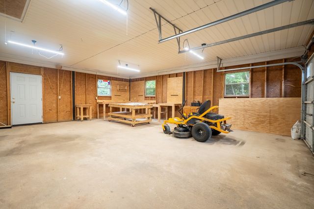 715 Springer Rd, Hohenwald, TN 38462
