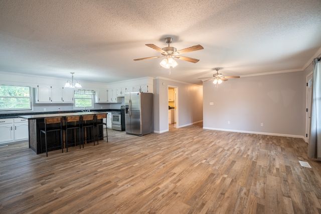 715 Springer Rd, Hohenwald, TN 38462