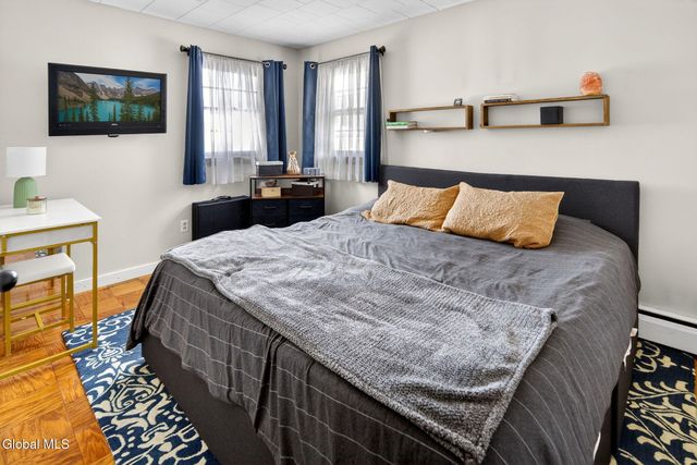 1 Zelenke Drive, North Greenbush, NY 12198