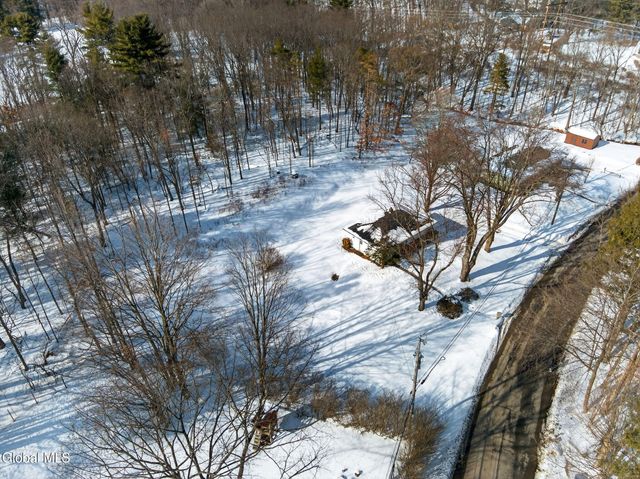 1 Zelenke Drive, North Greenbush, NY 12198