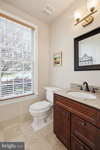 306 HART ALY, Newtown, PA 18940