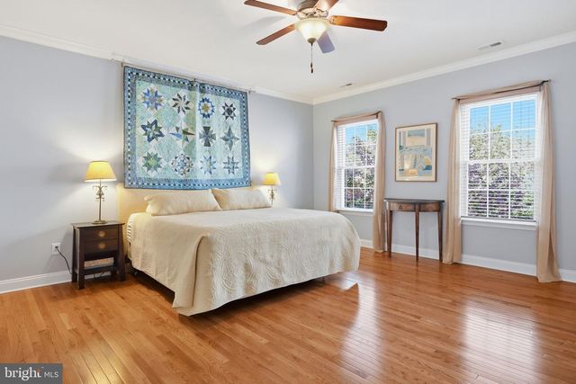 306 HART ALY, Newtown, PA 18940