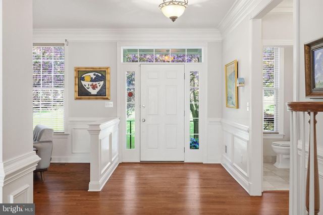 306 HART ALY, Newtown, PA 18940