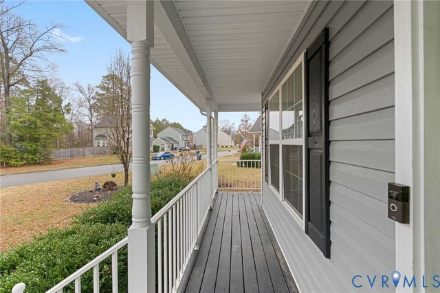 1213 River Shore Pl, Chester, VA 23836