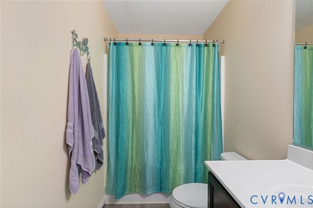 1213 River Shore Pl, Chester, VA 23836