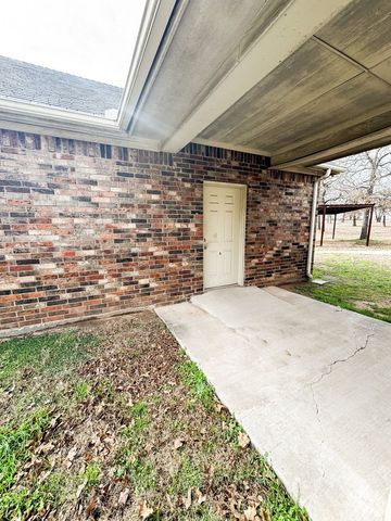 1601 Lacy Drive, Lipan, TX 76462