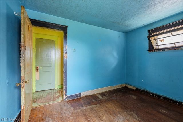 8006 Halle Avenue, Cleveland, OH 44102