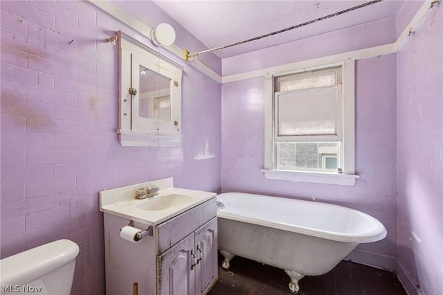 8006 Halle Avenue, Cleveland, OH 44102