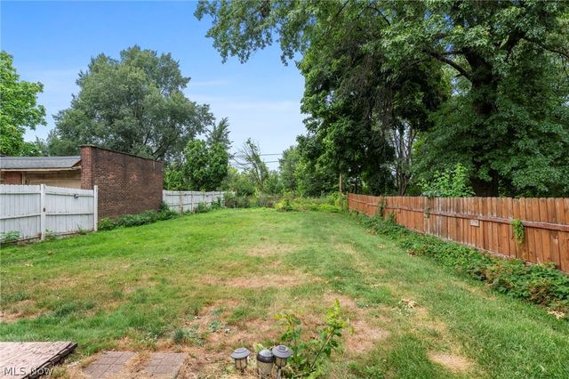 8006 Halle Avenue, Cleveland, OH 44102