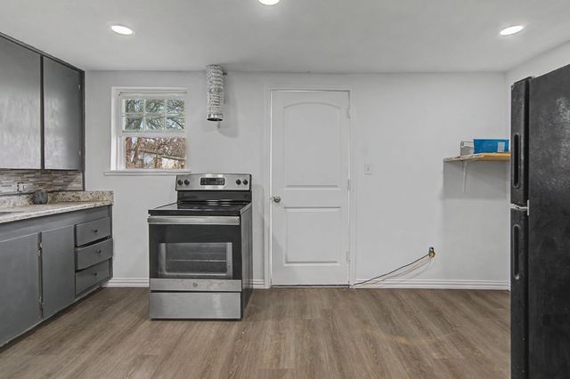4225 Avenue M, Fort Worth, TX 76105