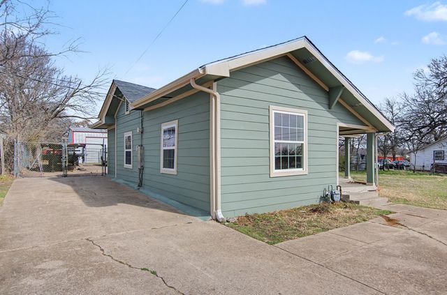4225 Avenue M, Fort Worth, TX 76105