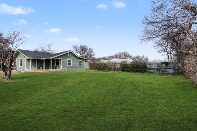 4225 Avenue M, Fort Worth, TX 76105
