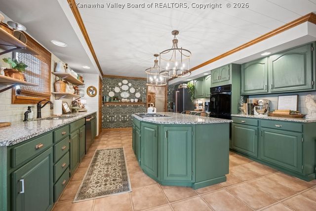 4 Greenbrier Avenue, Hurricane, WV 25526