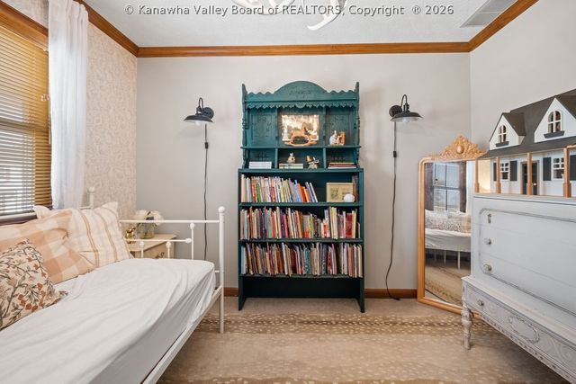 4 Greenbrier Avenue, Hurricane, WV 25526