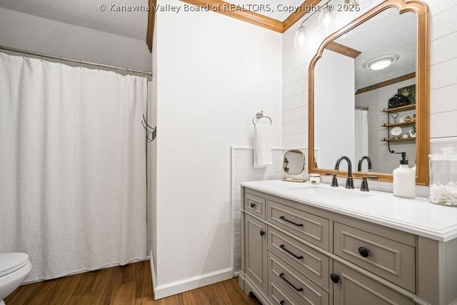 4 Greenbrier Avenue, Hurricane, WV 25526