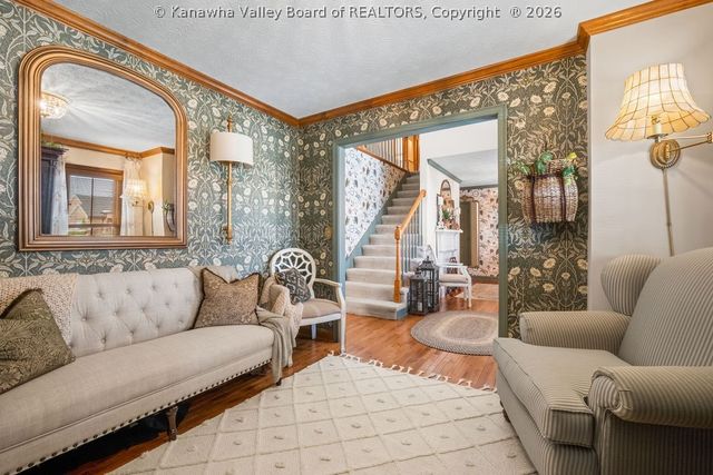 4 Greenbrier Avenue, Hurricane, WV 25526