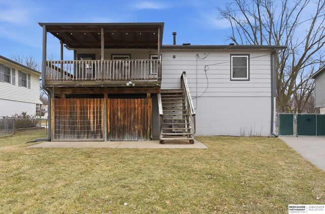 7026 N 65th Street, Omaha, NE 68152