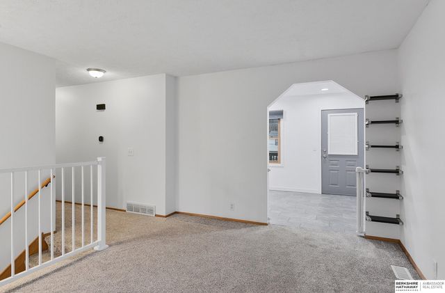 7026 N 65th Street, Omaha, NE 68152