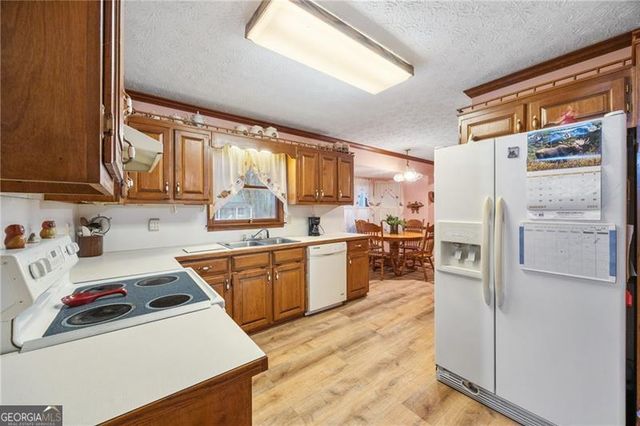 814 Jack Neely Road, Covington, GA 30016