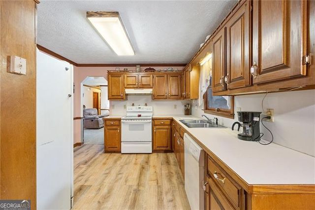 814 Jack Neely Road, Covington, GA 30016
