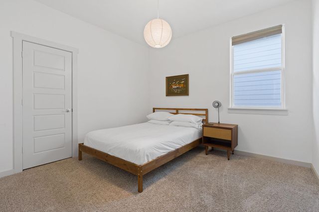 7713 Lowenfield DR, Austin, TX 78724