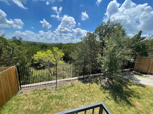 7713 Lowenfield DR, Austin, TX 78724