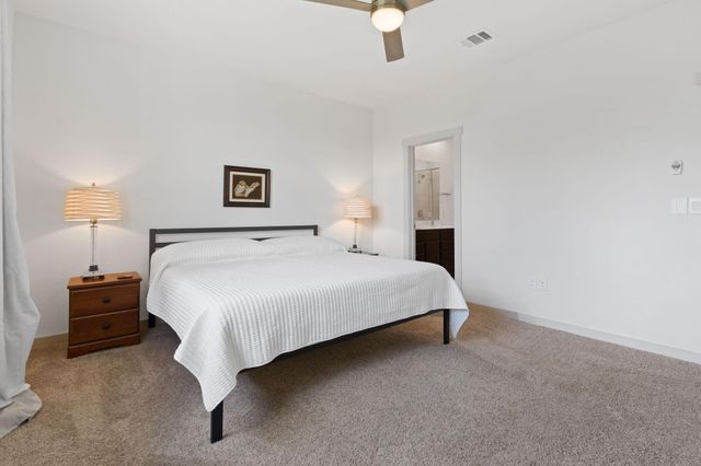 7713 Lowenfield DR, Austin, TX 78724