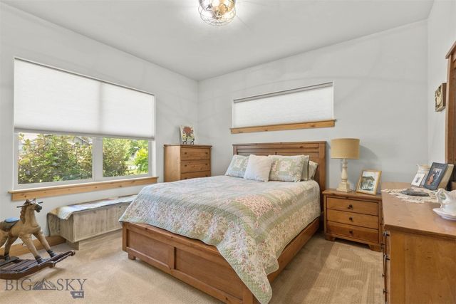 238 Pioneer Crossing Boulevard, Manhattan, MT 59741