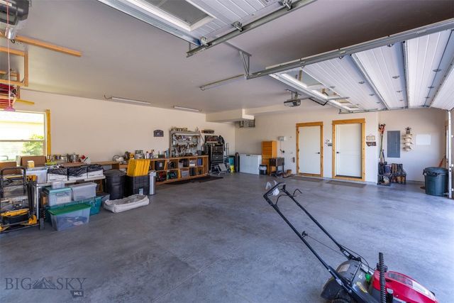 238 Pioneer Crossing Boulevard, Manhattan, MT 59741