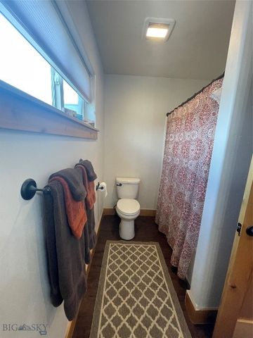 238 Pioneer Crossing Boulevard, Manhattan, MT 59741