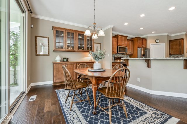 15124 Kampen Circle, Carmel, IN 46033