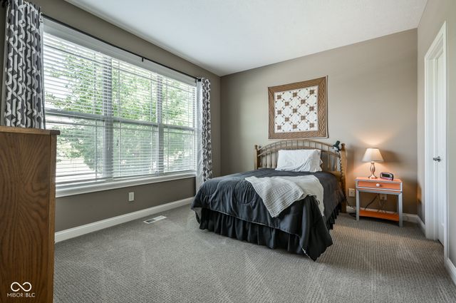15124 Kampen Circle, Carmel, IN 46033