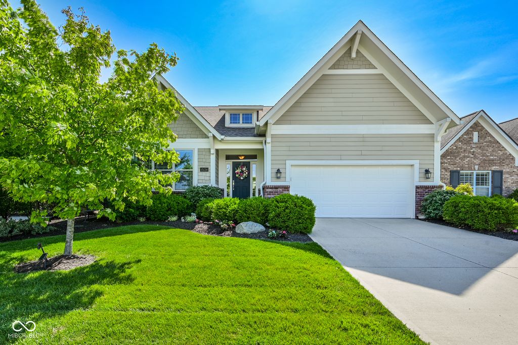 15124 Kampen Circle, Carmel, IN 46033