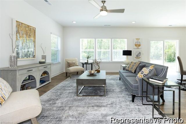 1073 Panola Road 173, Winston-salem, NC 27106